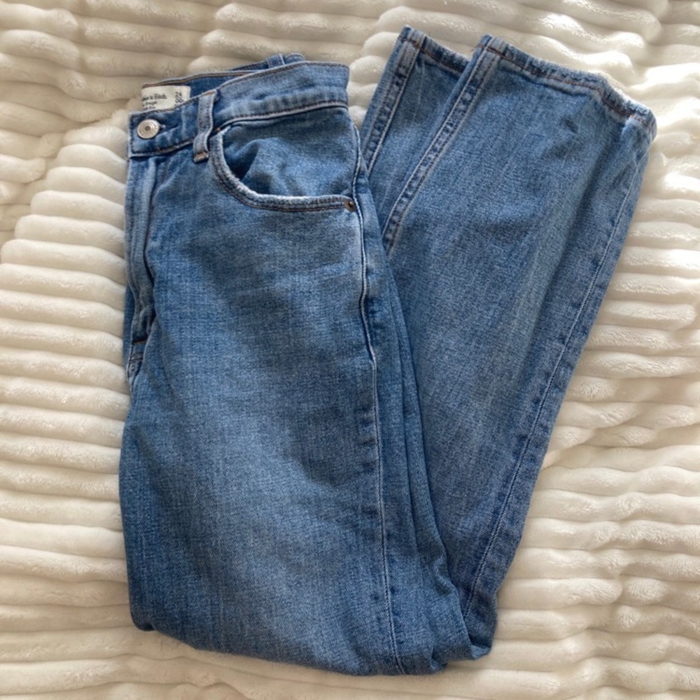 SOLD Abercrombie and Fitch Ankle Straight Jeans SOLD